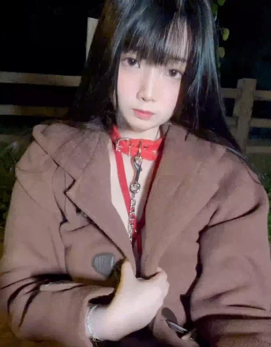 苹果+安卓+电脑【视频 福利姬】落落Raku 野外露出 【72M】-大壮社区